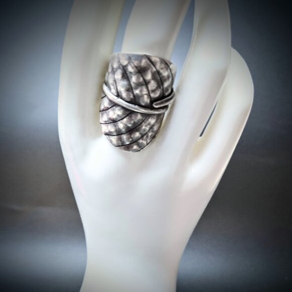 Karen Fine Silver wide Lotus Leaf Tribal Handmade Ring - Picture 1 of 8